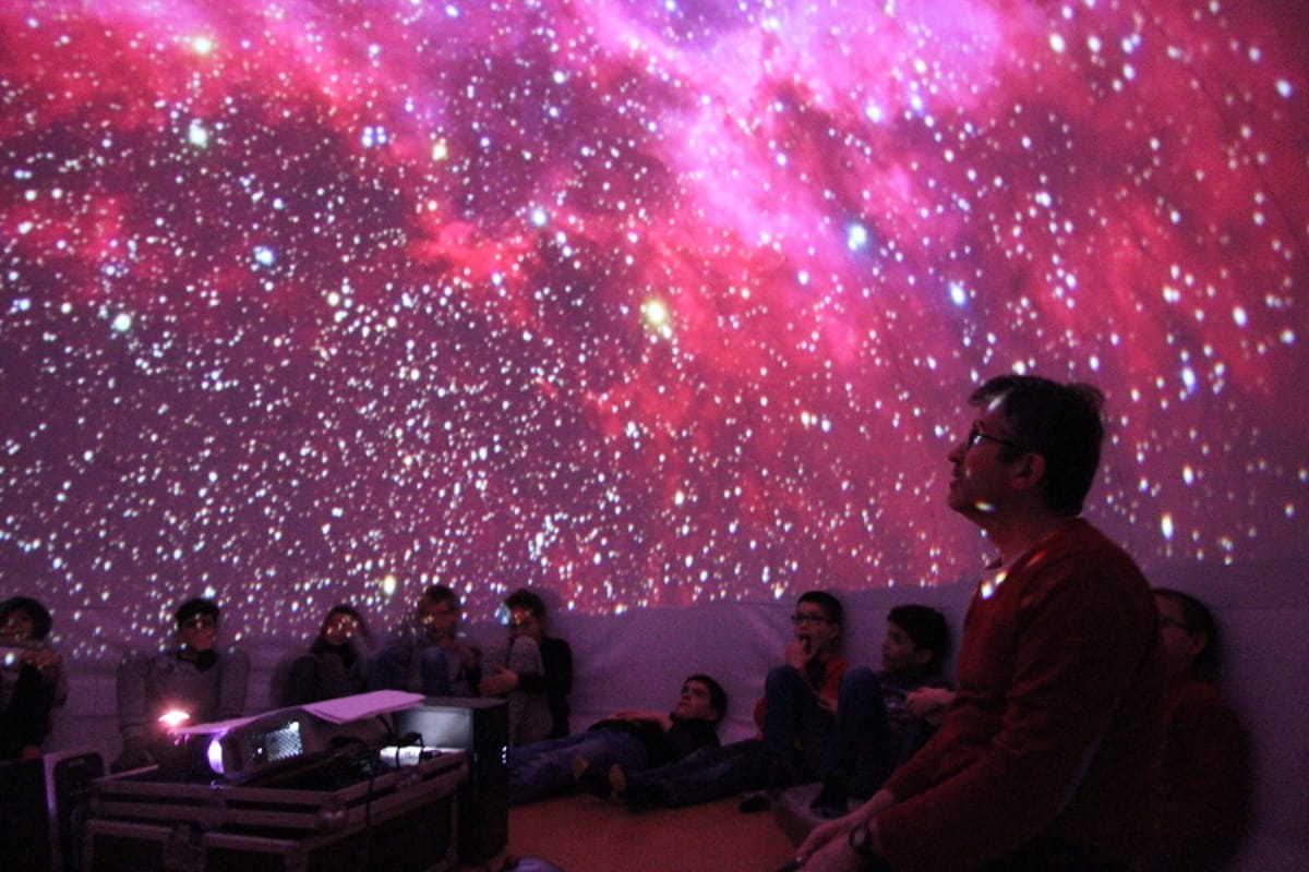 interieur-planetarium-nomade10